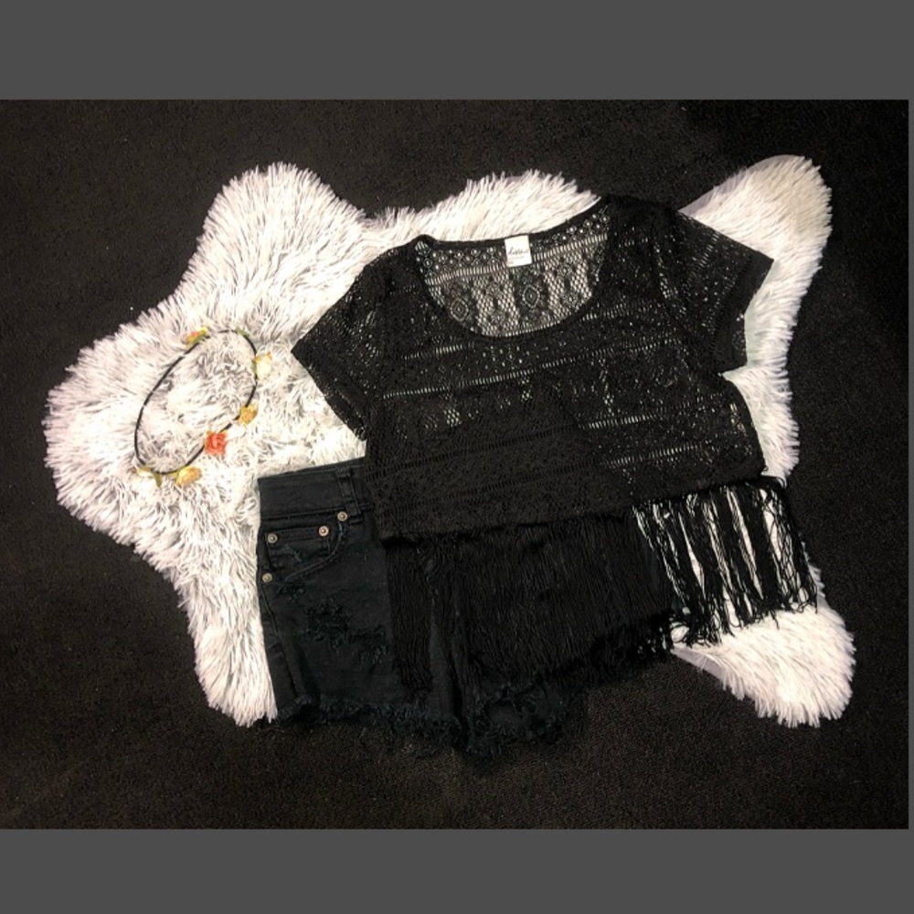 XS Kirra crop top